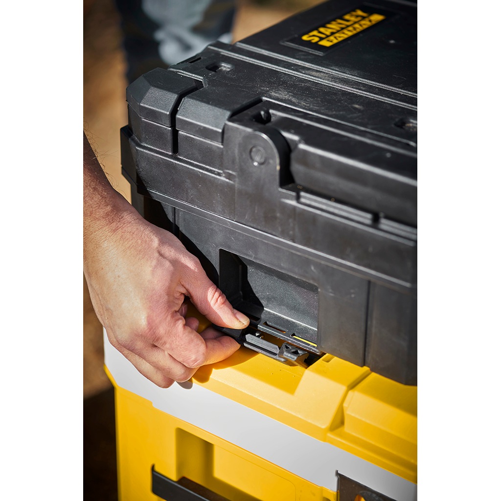 Stanley FATMAX PRO-STACK Kühlbox auf Rädern 28,4 L