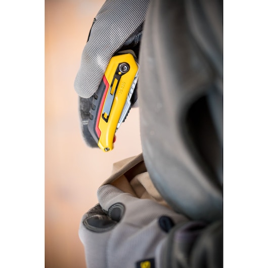 Stanley Klappmesser FatMax 0-10-825 mit einziehbarer Klinge