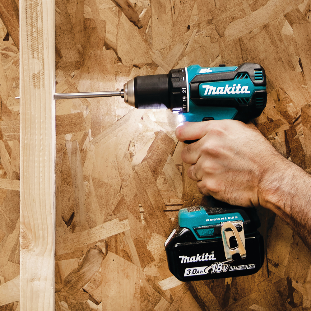 Makita Akku-Bohrschrauber DDF485RTJ 18V 5.0Ah mit 2 Akkus Ladegerät MAKPAC